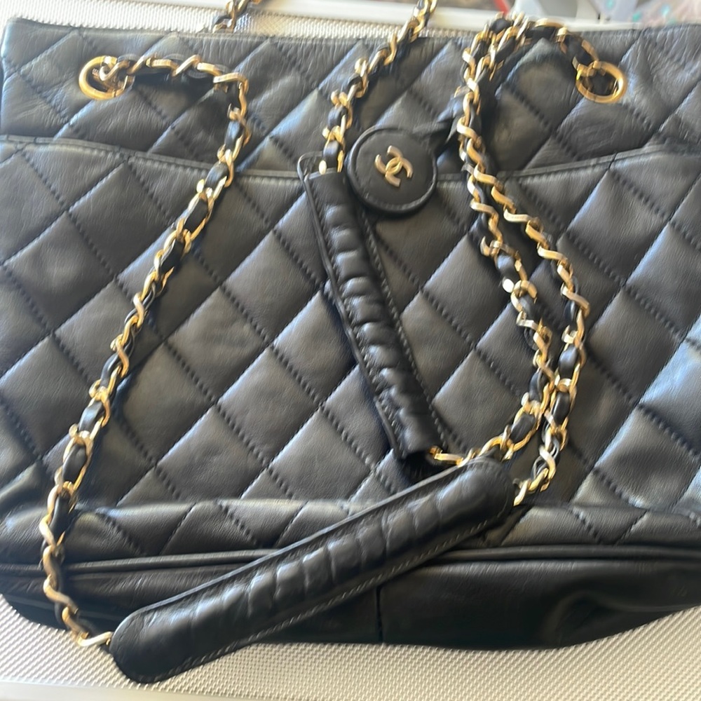 Chanel bag / purse